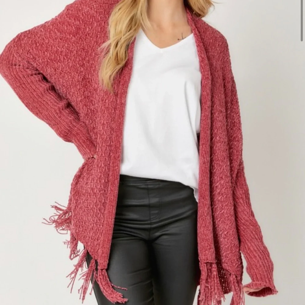 Peach Love California Plus Size Cardigan - Picture 1 of 3